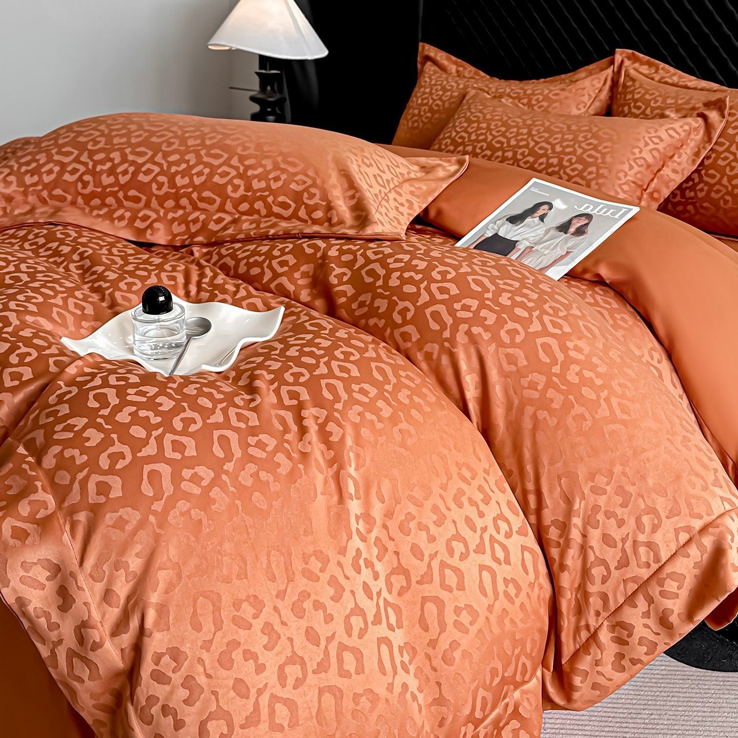 Jacquard Leopard Pattern Silky Satin Duvet Cover Bedding Set