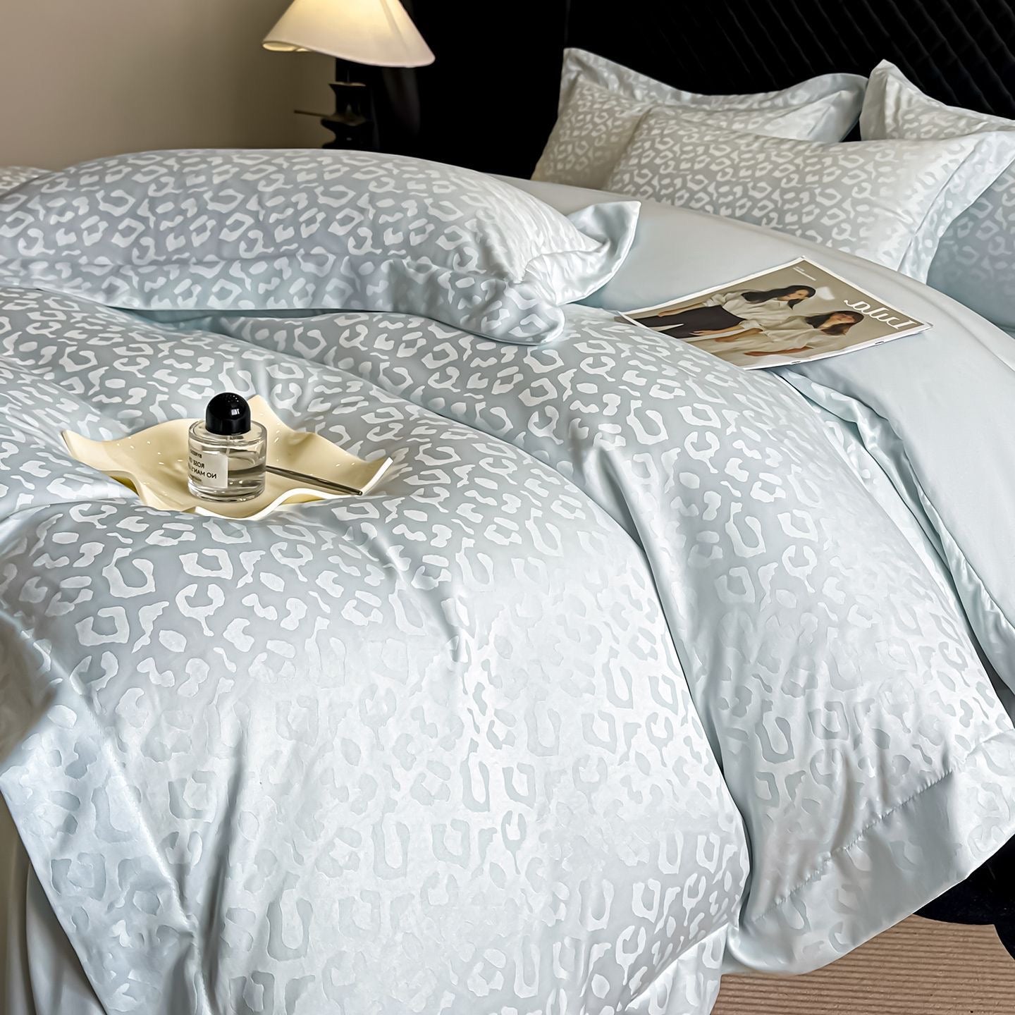 Jacquard Leopard Pattern Silky Satin Duvet Cover Bedding Set