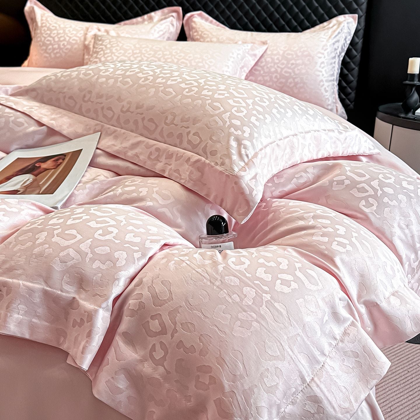 Jacquard Leopard Pattern Silky Satin Duvet Cover Bedding Set